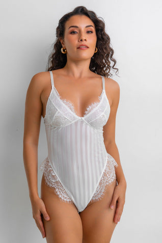 Lacy Bliss Bodysuit - Weiß
